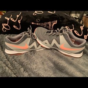 Women’s Nike Sculpt TR2 Running/Training Sz 9 EUC